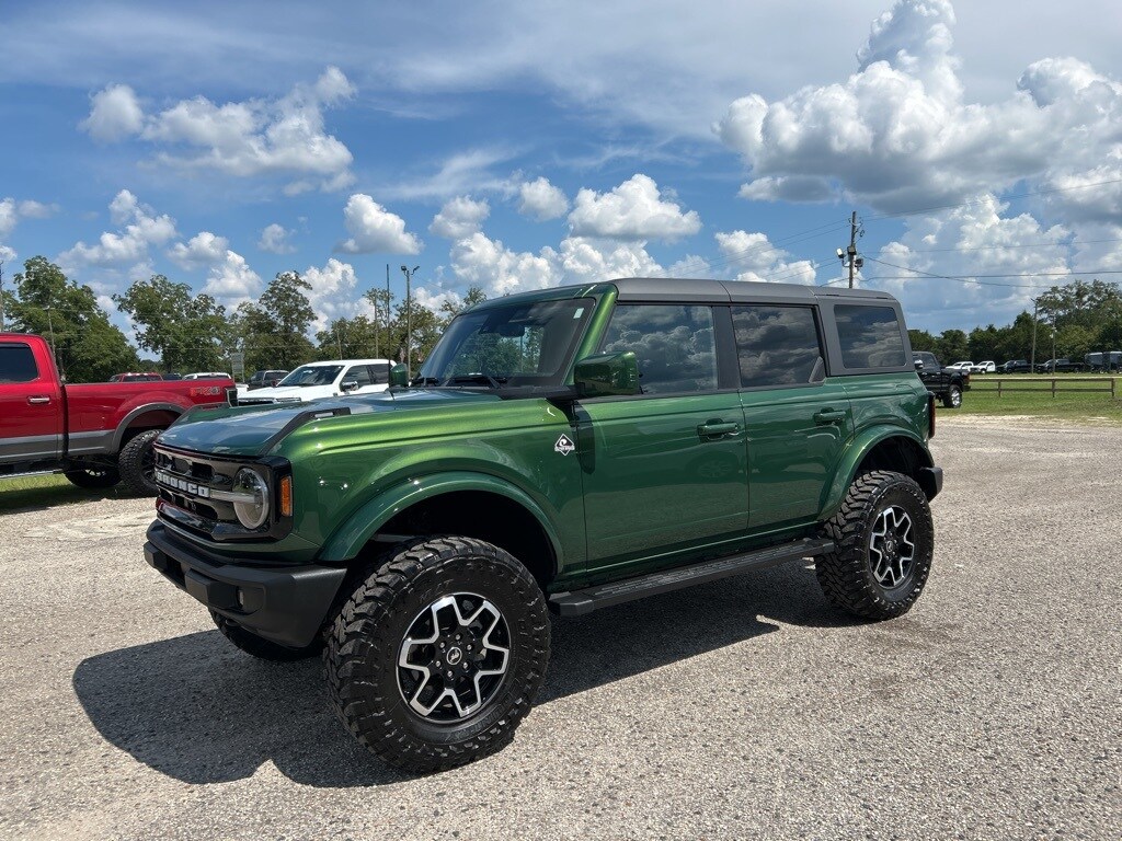 2024 Ford Bronco Outer Banks photo 4