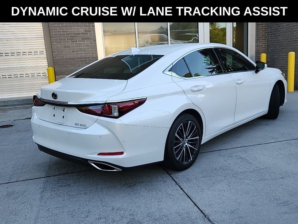 Used 2022 Lexus ES 350 Sedan