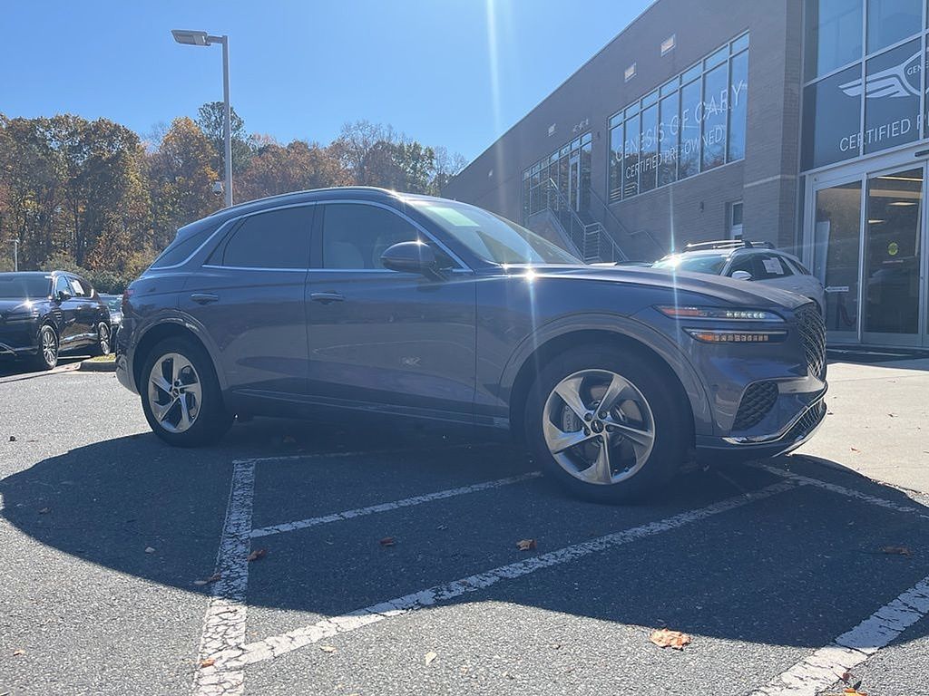 2026 Genesis GV70 2.5T Advanced photo 3