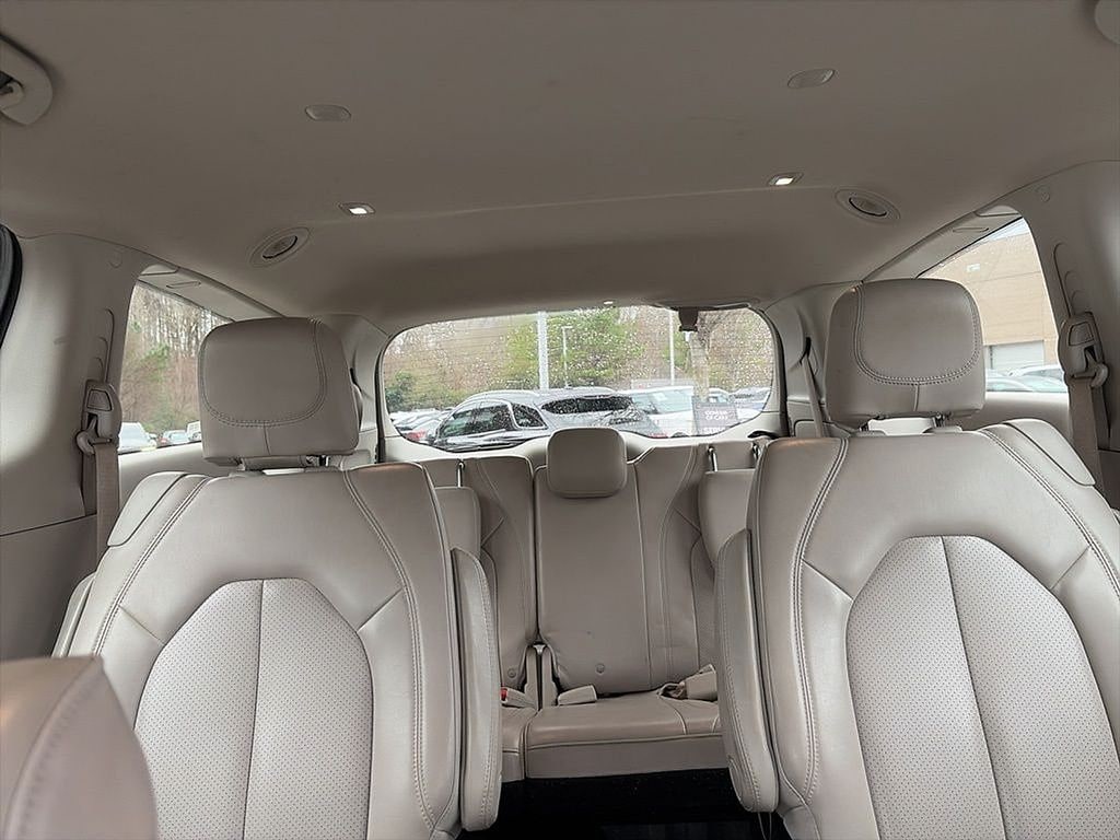 Used 2021 Chrysler Voyager LXI Minivan/Van