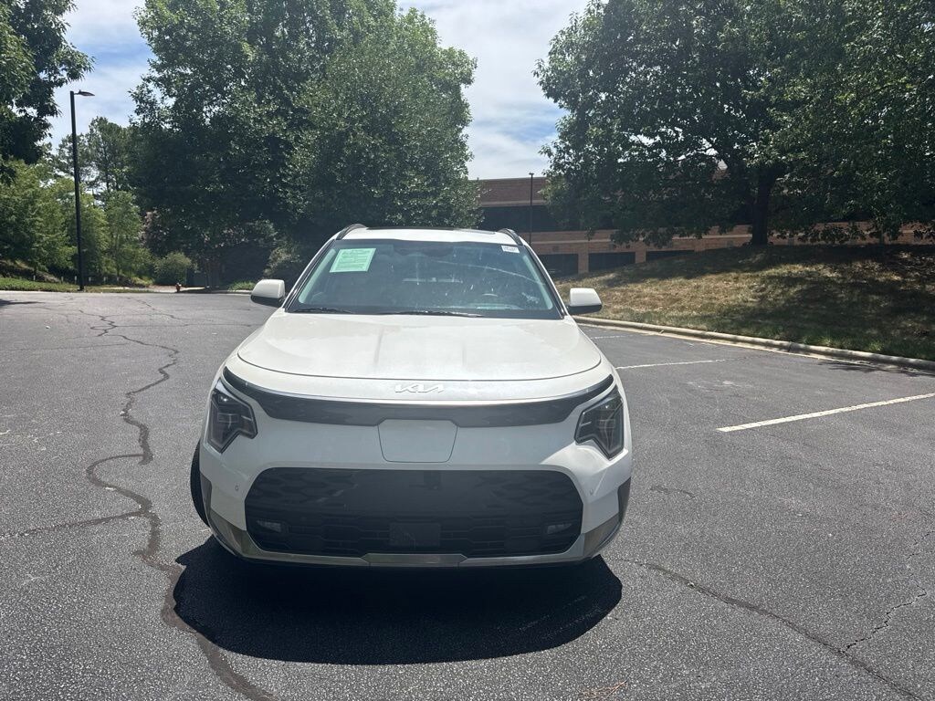Used 2024 Kia Niro EV Wave SUV