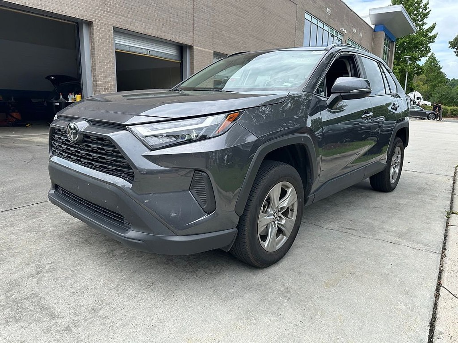 Used 2024 Toyota RAV4 XLE with VIN 2T3W1RFV0RW315839 for sale in Northfield, Minnesota