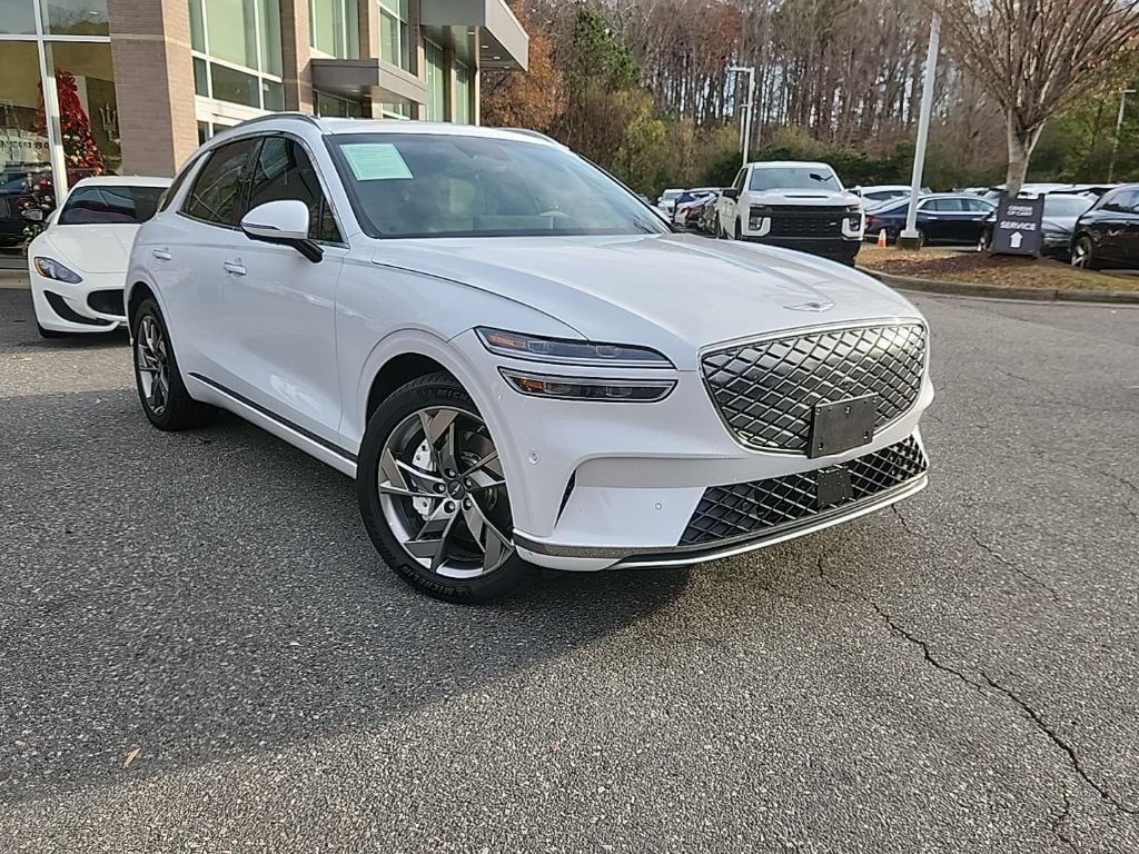 2025 GENESIS GV70 Advanced's photo