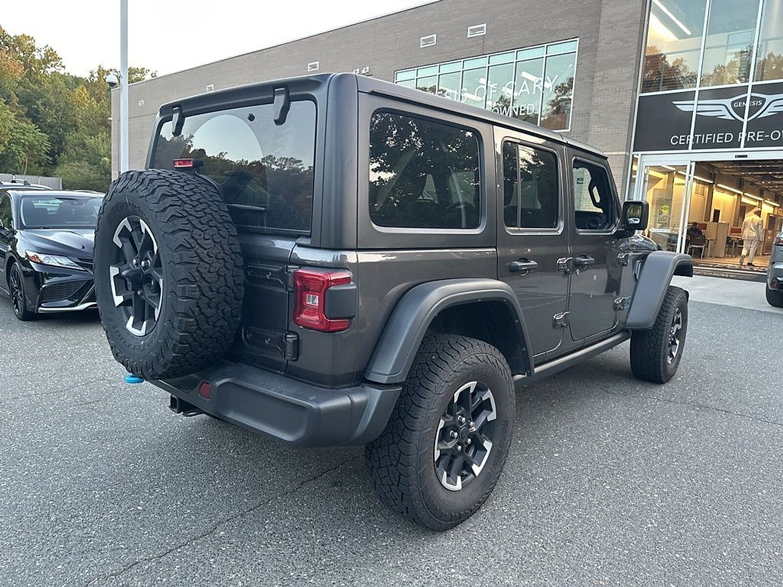 2024 Jeep Wrangler Rubicon 4xe photo 4