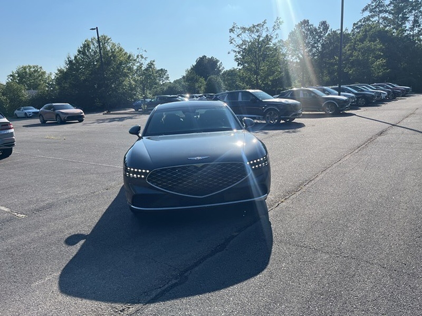 2024 Genesis G90 3.5T AWD photo 2