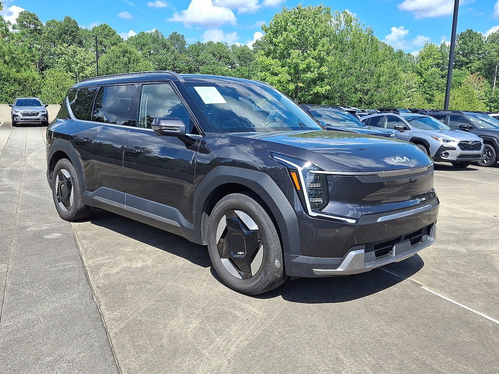 Used 2024 Kia EV9 Wind SUV