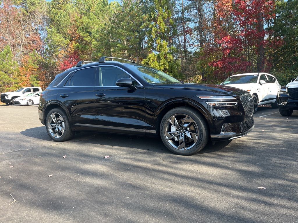 2025 Genesis Electrified GV70 Prestige photo 2