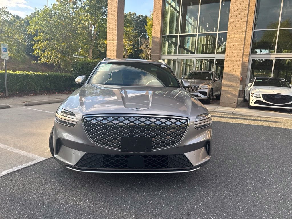 Used 2024 GENESIS GV70 Advanced with VIN 5NMMCET13RH003871 for sale in Cary, NC