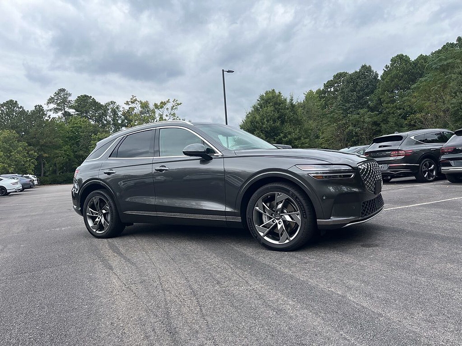 2025 Genesis Electrified GV70 Advanced photo 3