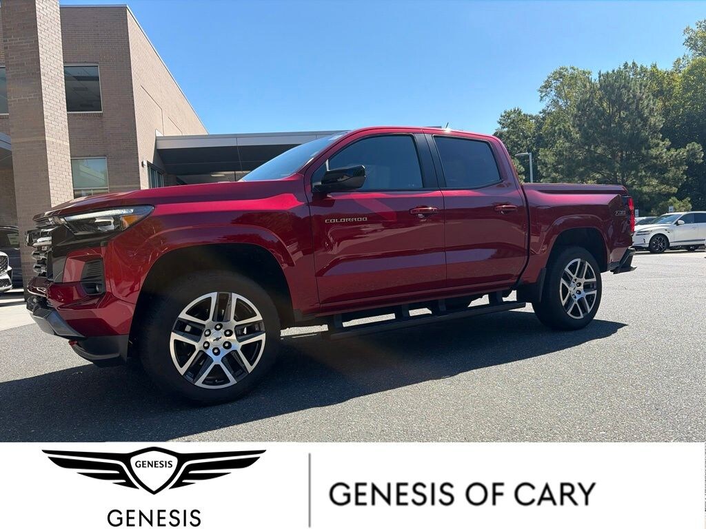 Used 2024 Chevrolet Colorado Z71 Truck