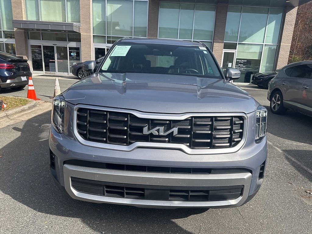 2023 Kia Telluride S photo 3