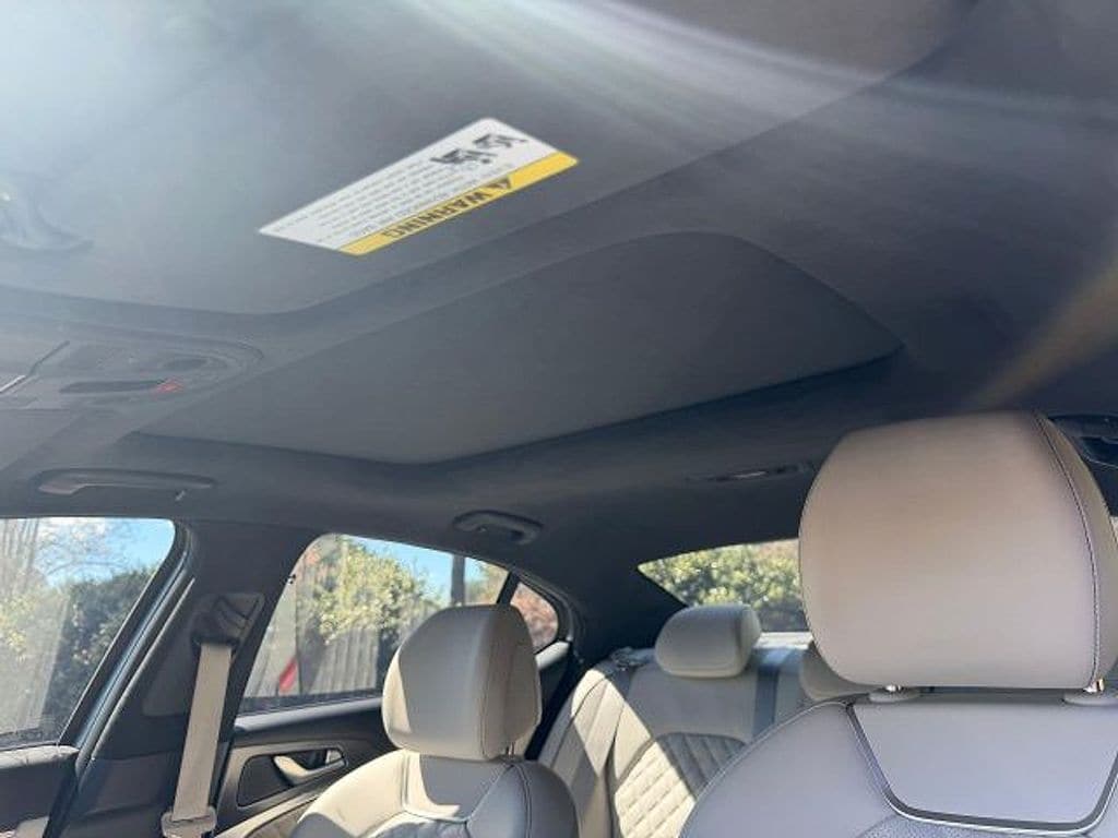 2025 GENESIS G70 Sport Advanced - Photo 7