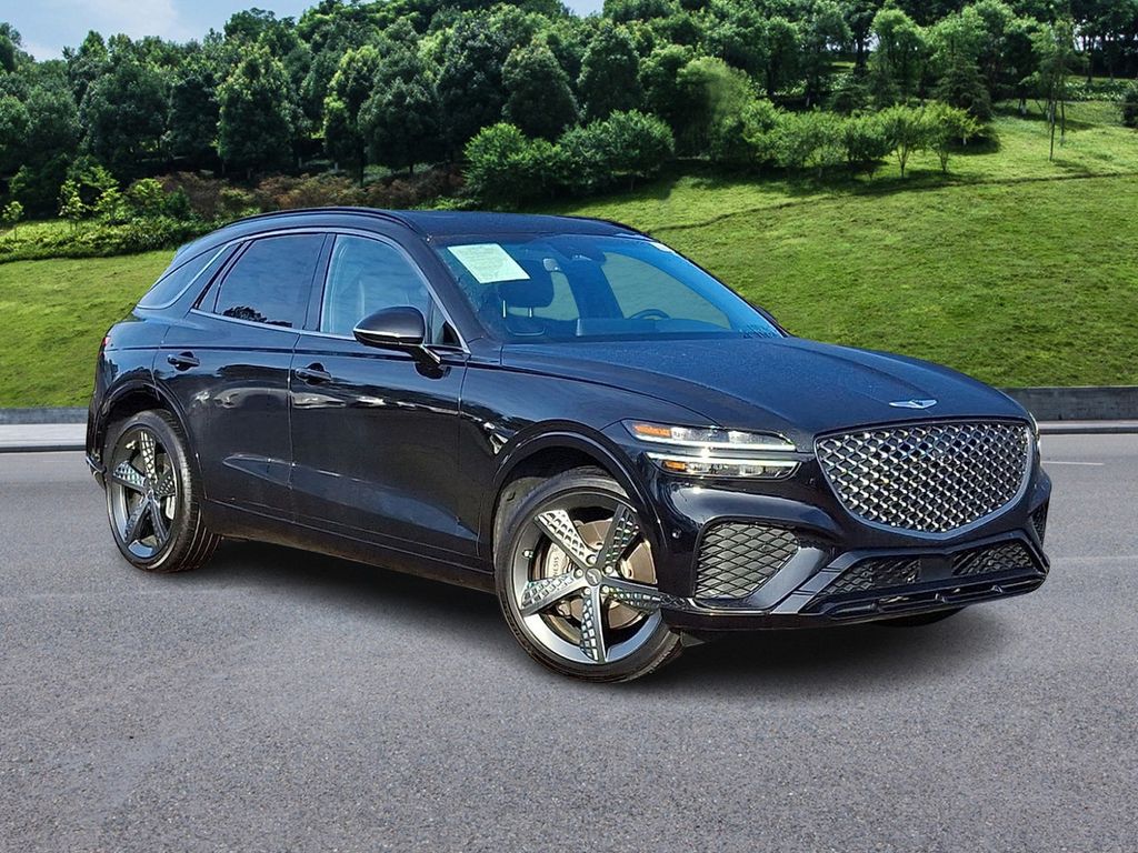 2024 GENESIS GV70 Standard's photo