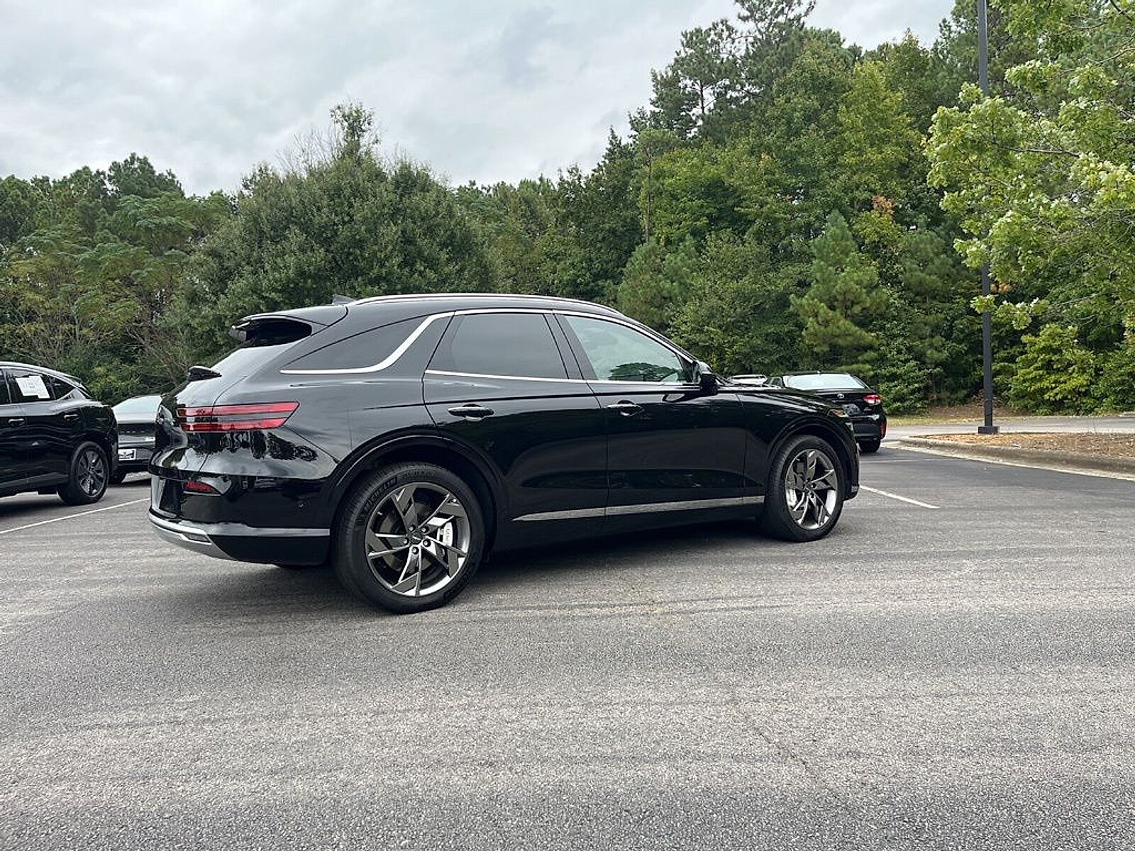 2025 Genesis Electrified GV70 Advanced photo 4