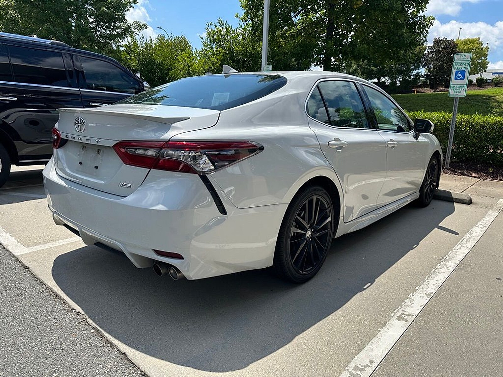 2024 Toyota Camry XSE photo 4