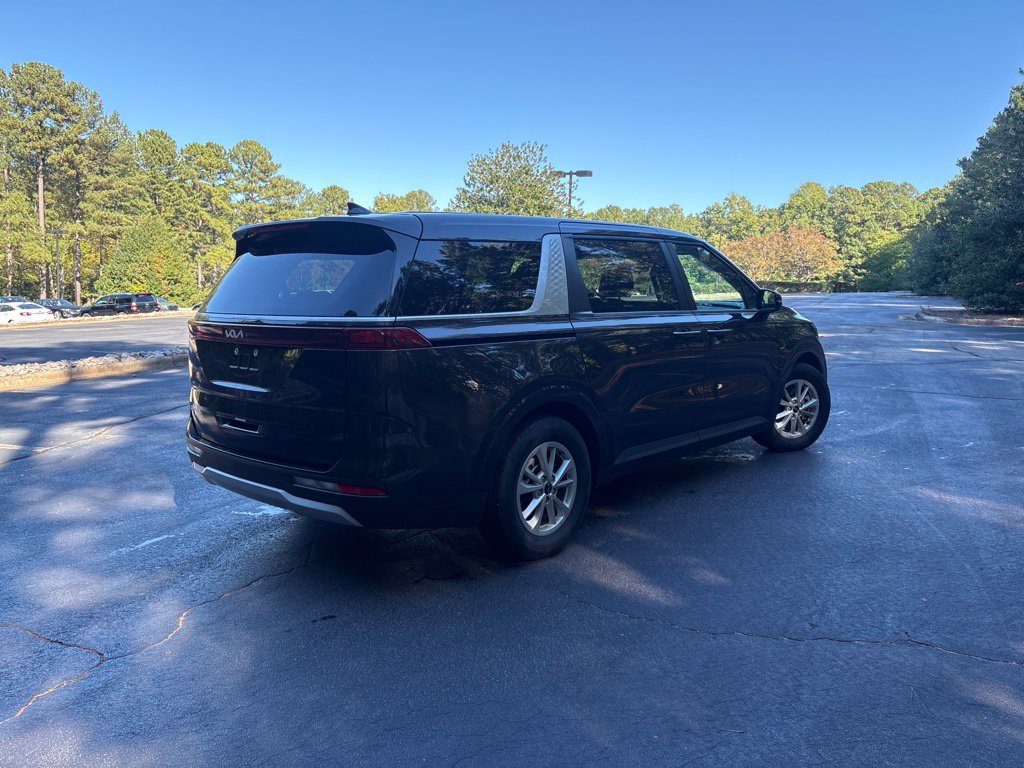 Used 2024 Kia Carnival LX Minivan/Van