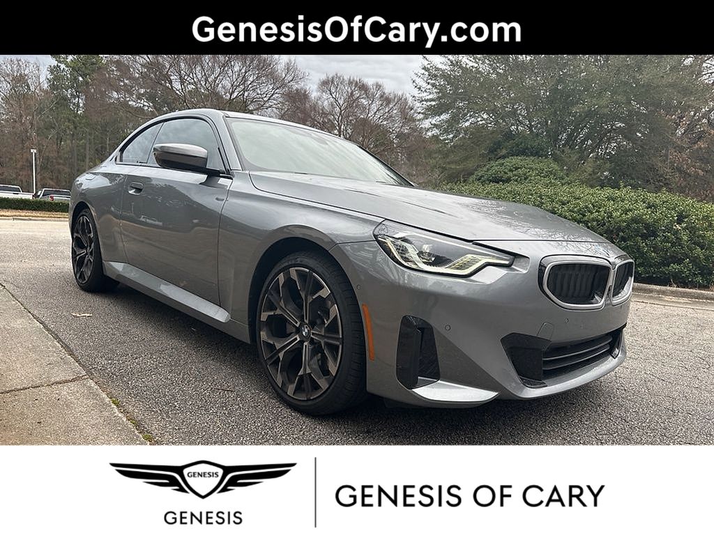 2025 BMW 2 Series 230i's photo