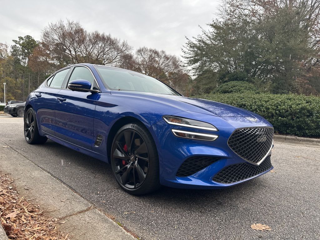 2023 GENESIS G70 Standard's photo