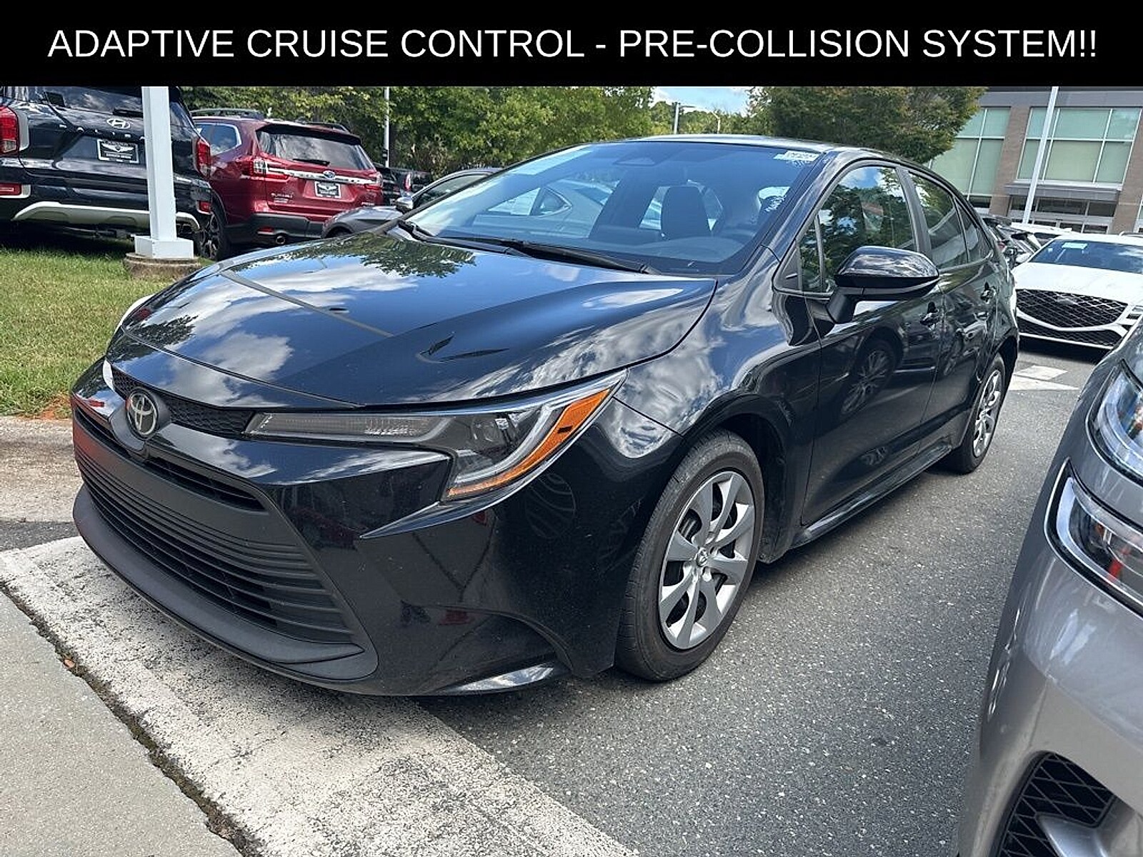 2023 Toyota Corolla LE photo 2