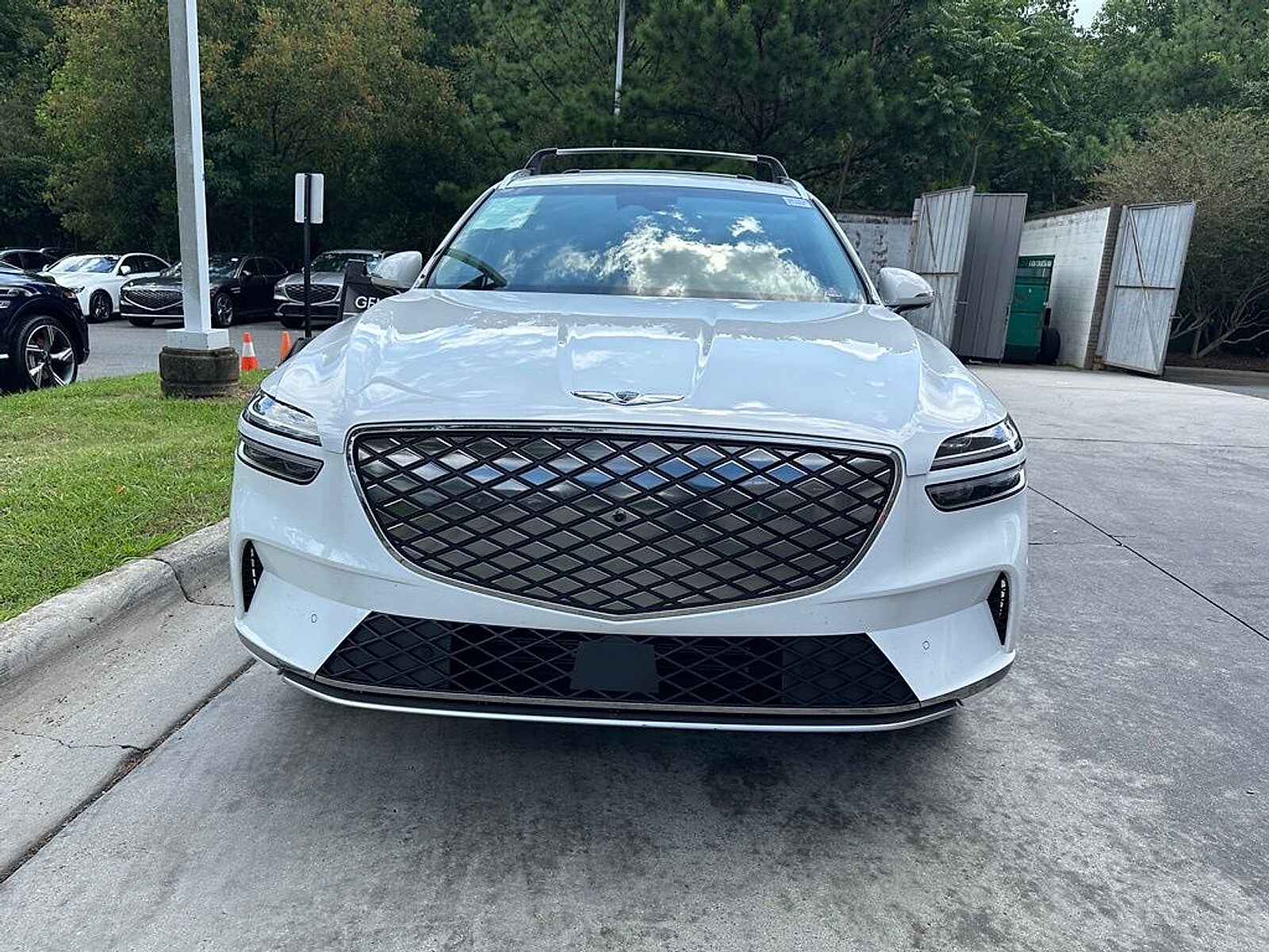2024 Genesis Electrified GV70 Advanced photo 3