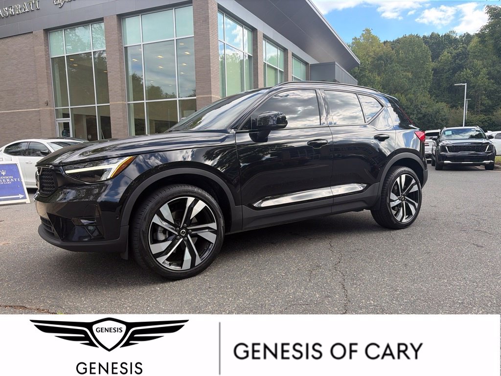 2024 Volvo XC40 Plus