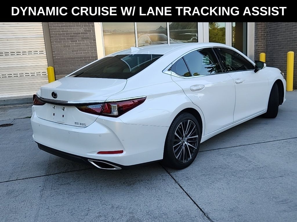 Used 2022 Lexus ES 350 Sedan