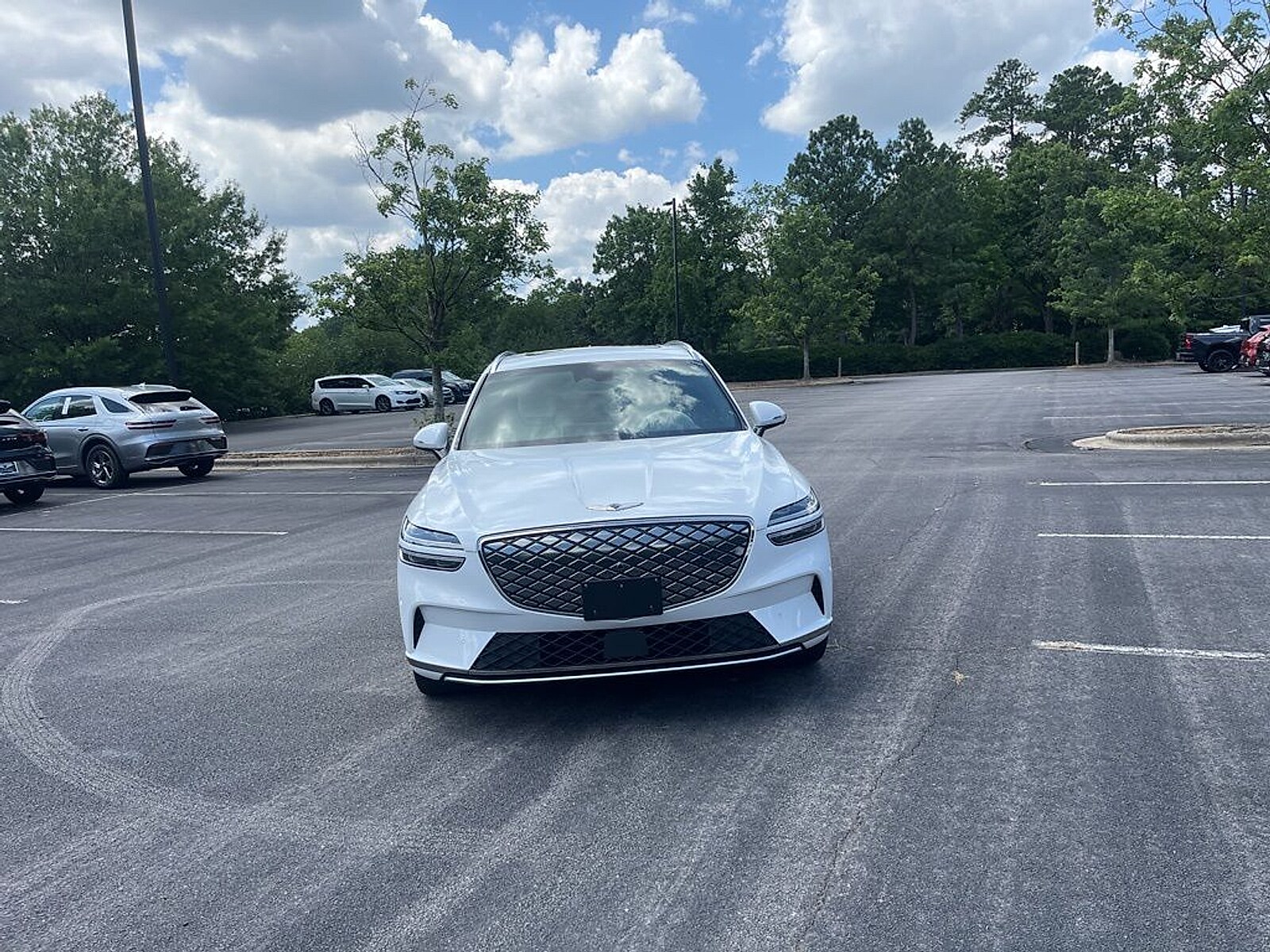 2025 Genesis Electrified GV70 Advanced photo 2