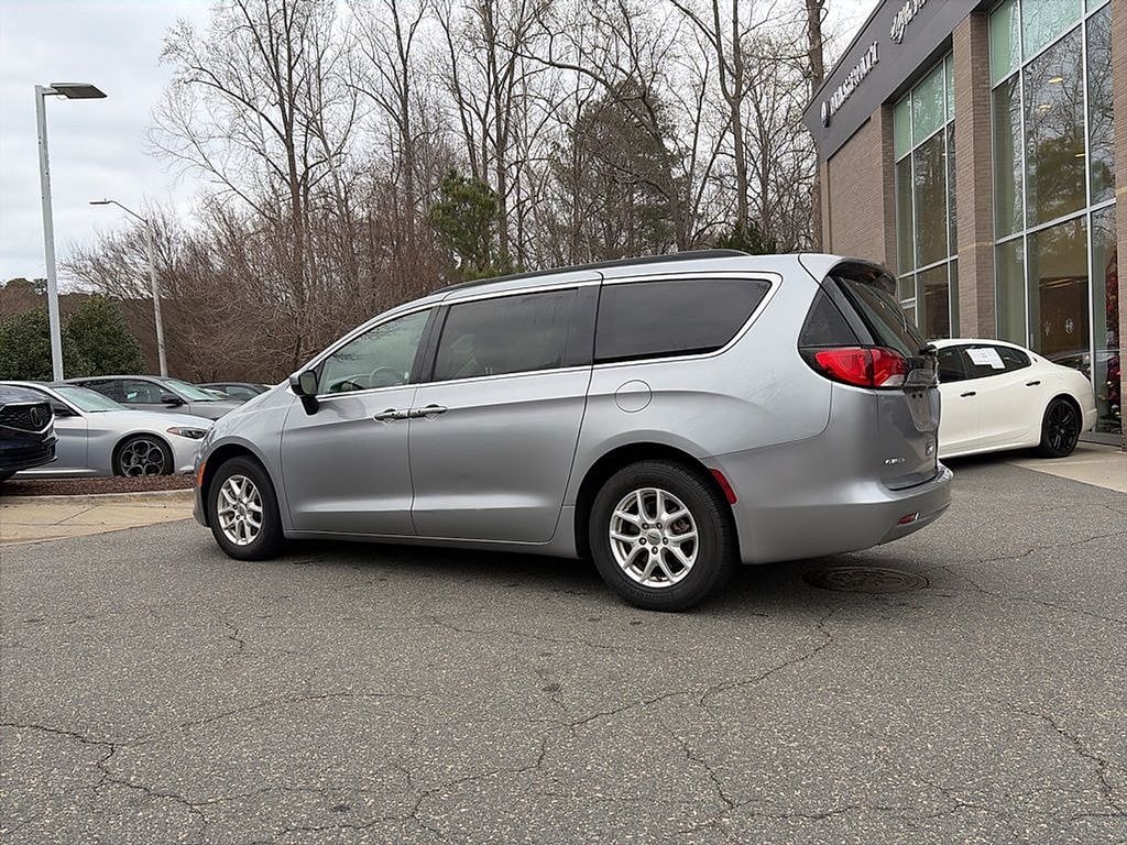 Used 2021 Chrysler Voyager LXI Minivan/Van