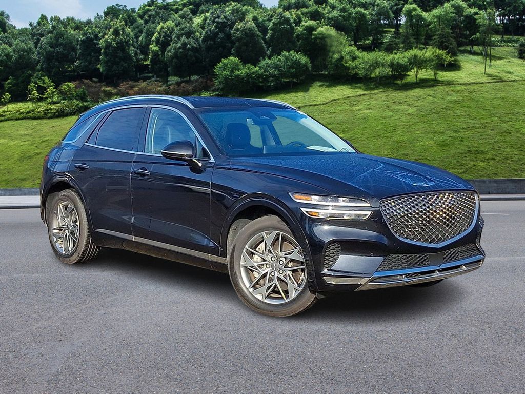 2025 GENESIS GV70 Standard's photo