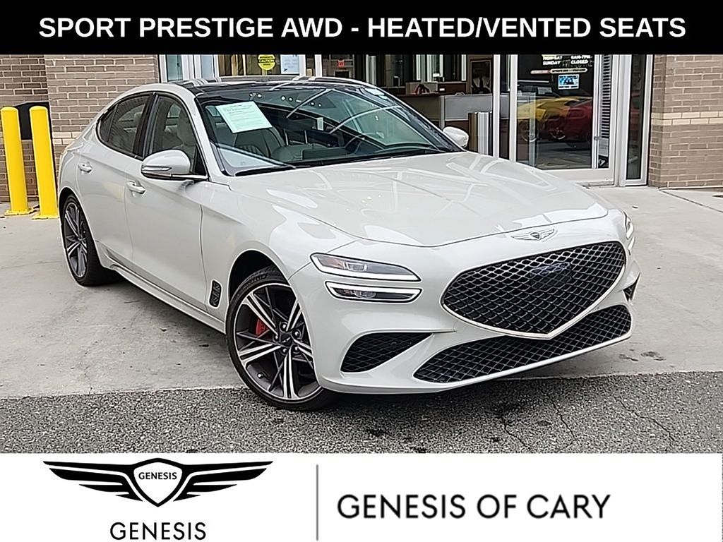 2025 GENESIS G70 Standard's photo