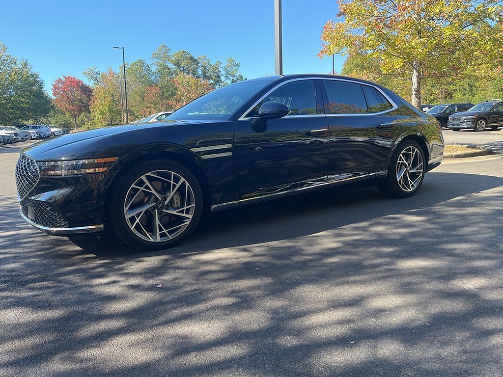 2023 GENESIS G90 Base's photo