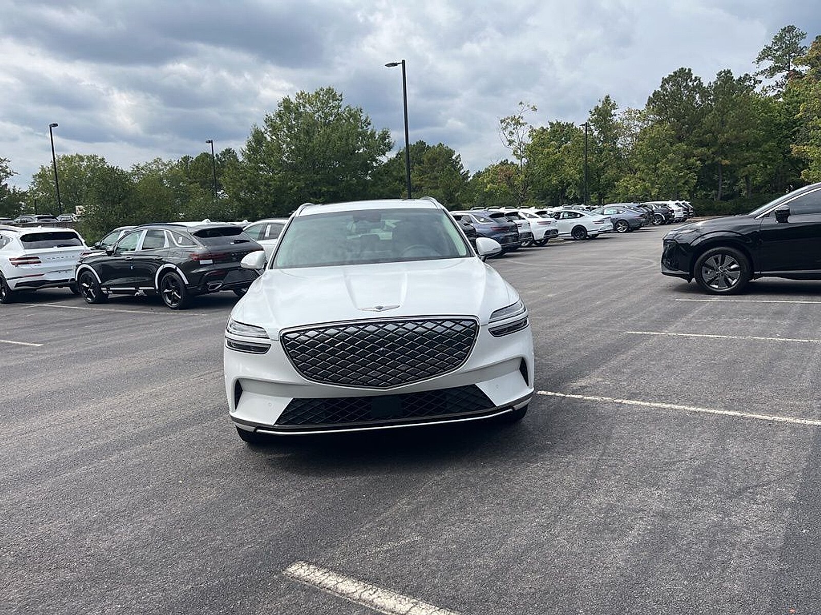 2025 Genesis Electrified GV70 Advanced photo 2