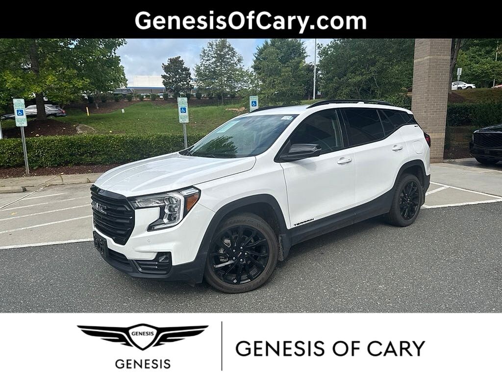 Used 2024 GMC Terrain SLT SUV
