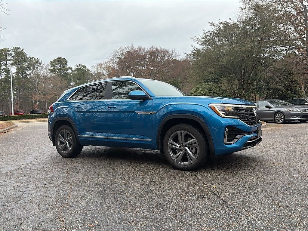 Used 2024 Volkswagen Atlas Cross Sport 2.0T SEL R-Line SUV