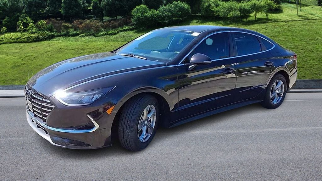 Used 2023 Hyundai Sonata SE Sedan