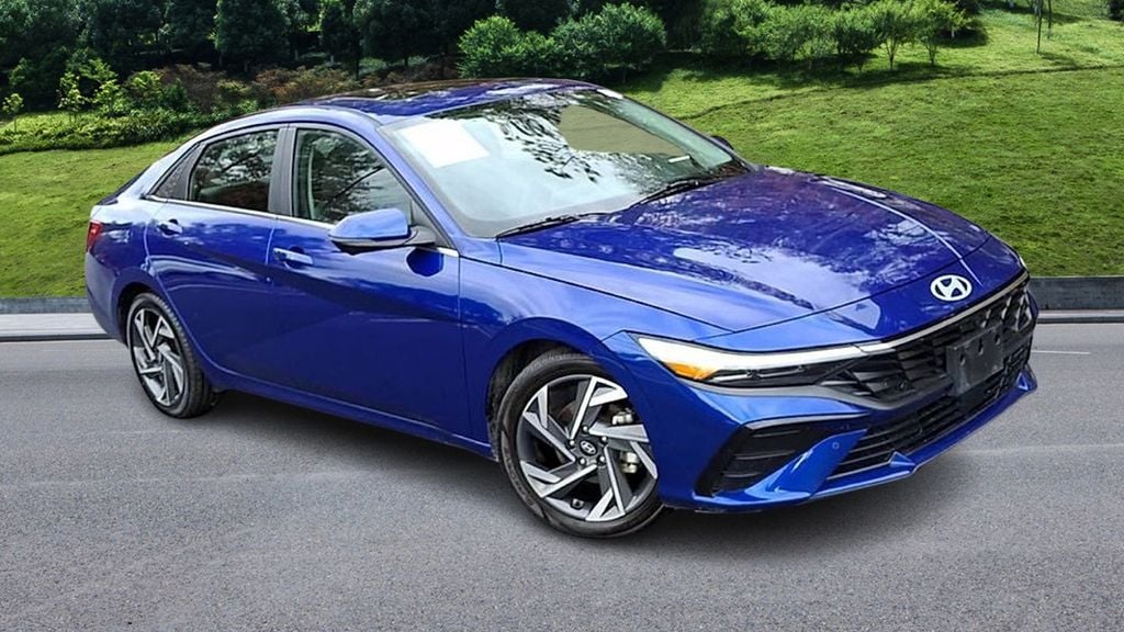 Used 2024 Hyundai Elantra Limited Sedan