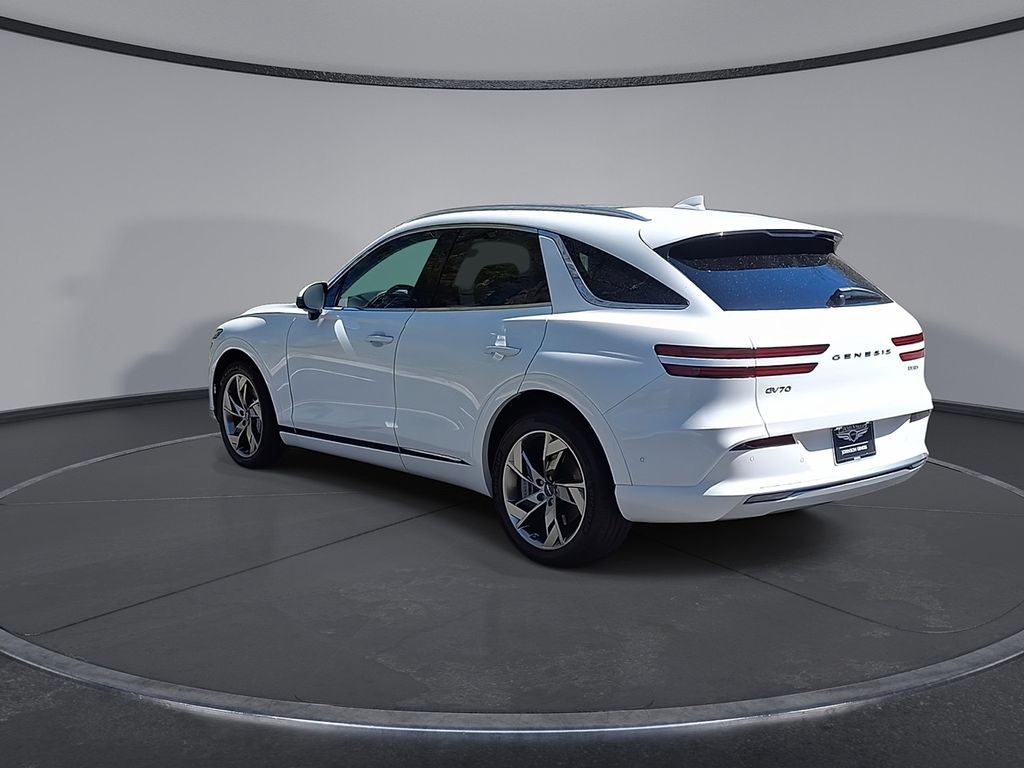 Used 2025 GENESIS GV70 Advanced with VIN 5NMMCET12SH005083 for sale in Cary, NC