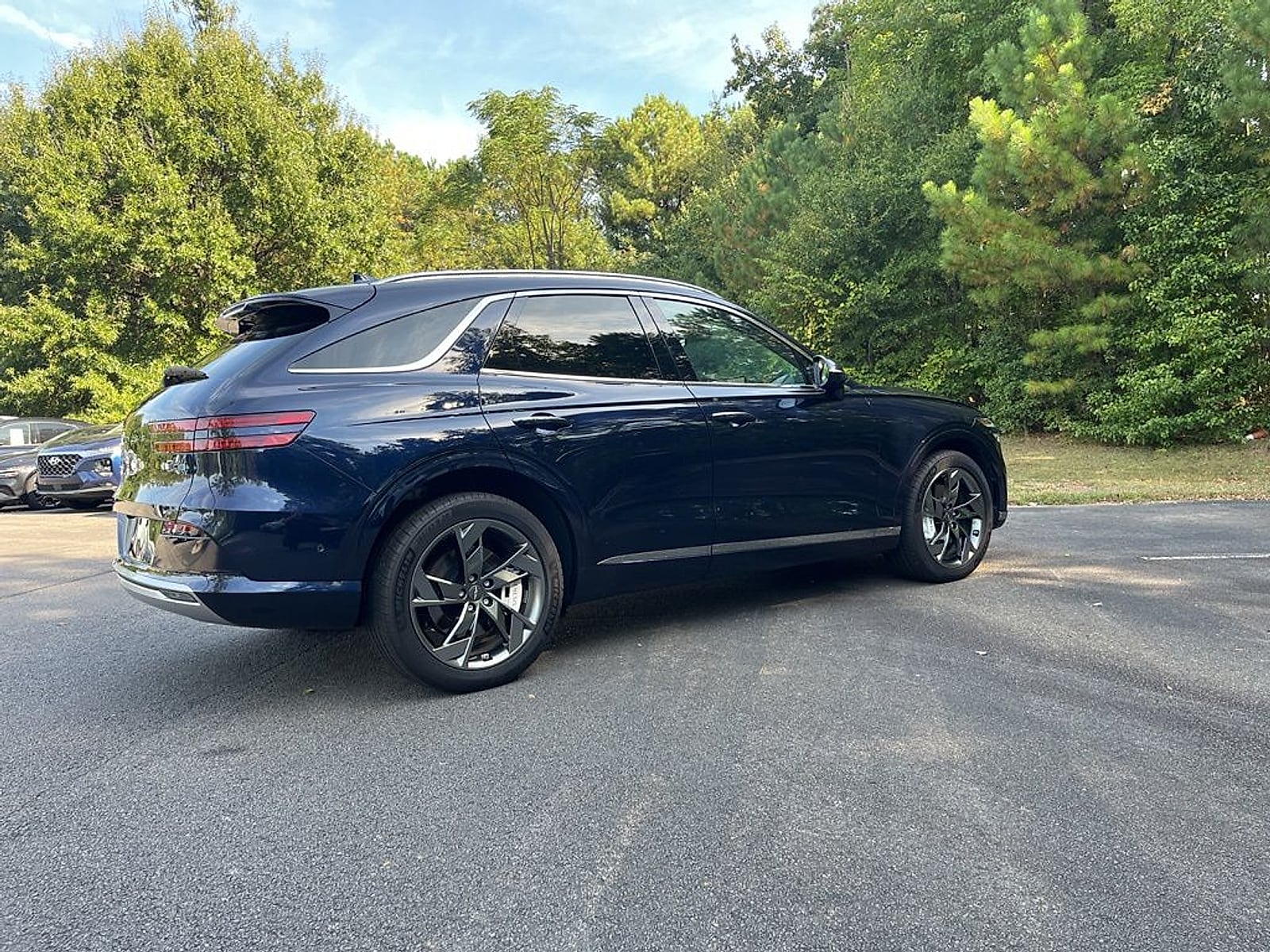 2025 Genesis Electrified GV70 Advanced photo 3