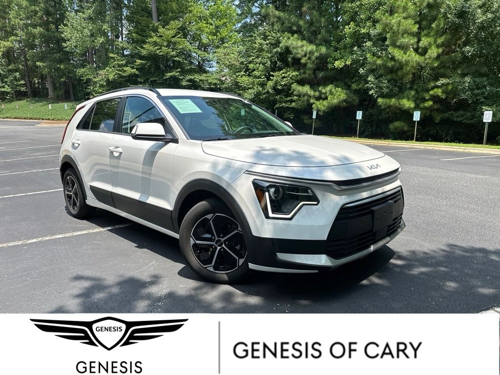 Used 2024 Kia Niro Plug-In Hybrid EX SUV