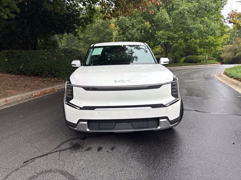 Used 2024 Kia EV9 Light L/R with VIN KNDAB5S13R6033294 for sale in Cary, NC