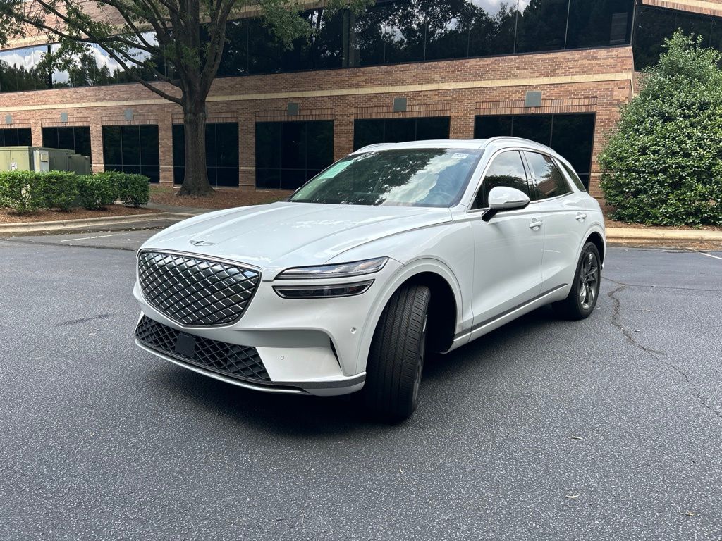 Used 2025 GENESIS GV70 Advanced with VIN 5NMMCET13SH004752 for sale in Cary, NC