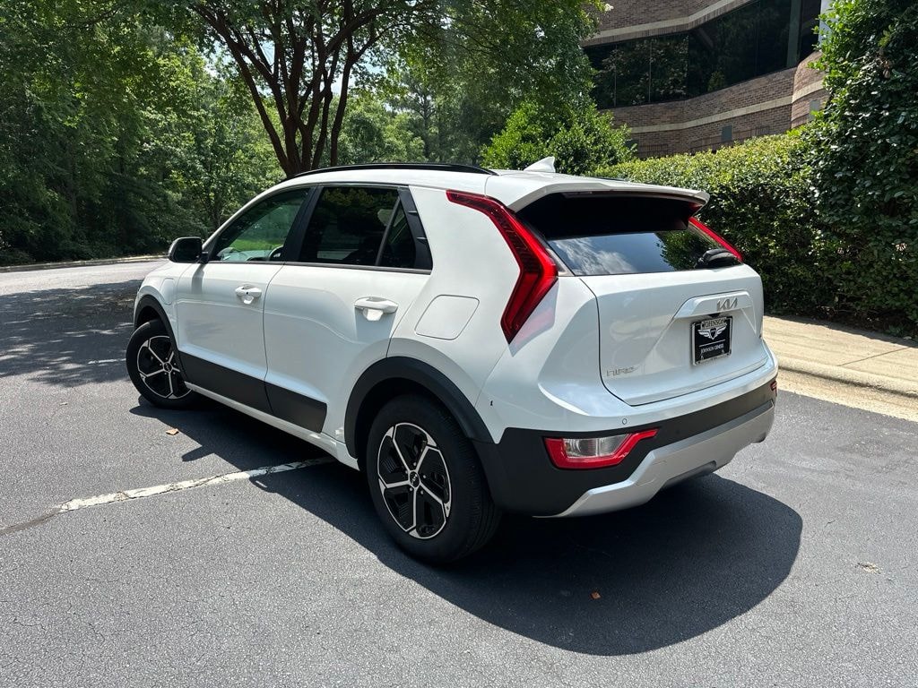 Used 2024 Kia Niro Plug-In Hybrid EX SUV
