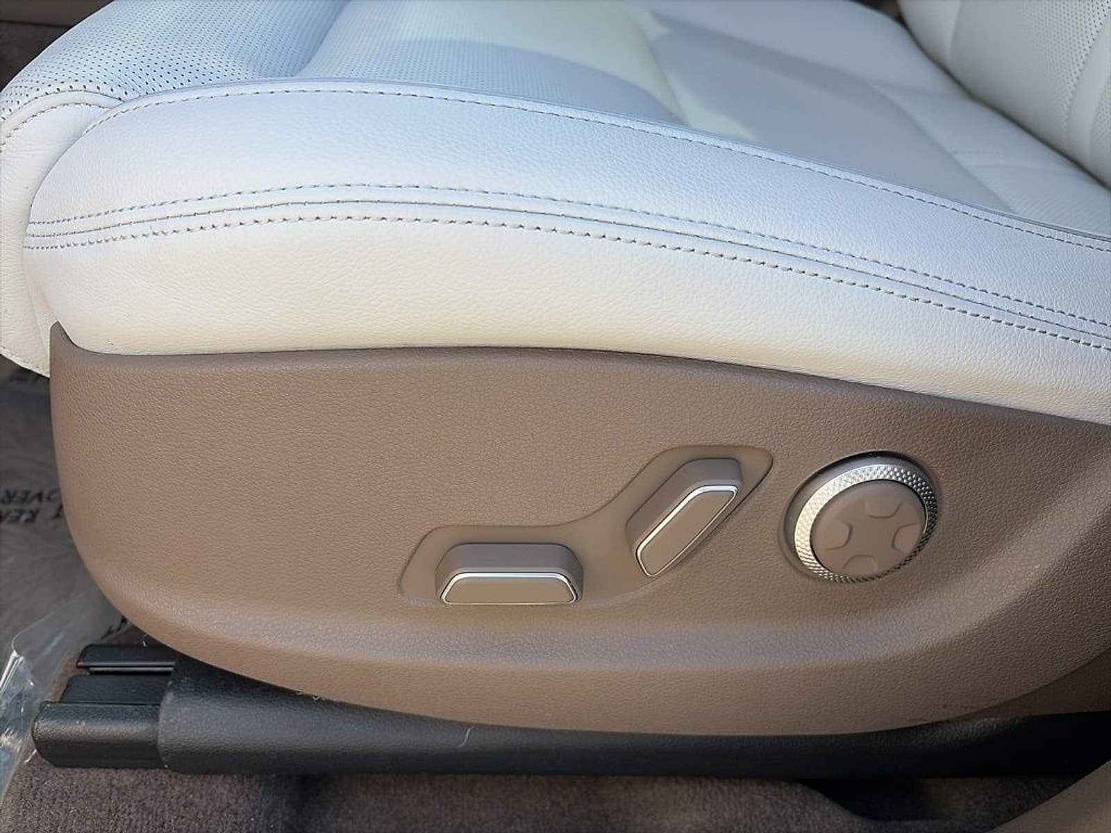 2026 GENESIS GV70 Base - Photo 14