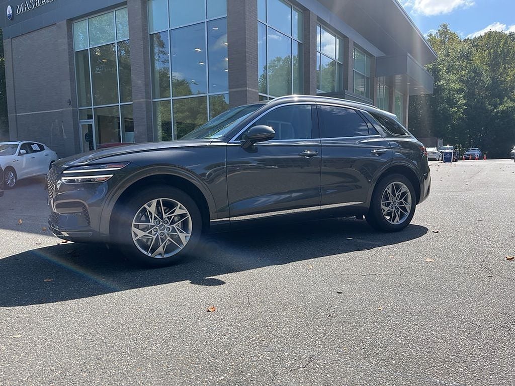 2025 GENESIS GV70 Standard's photo