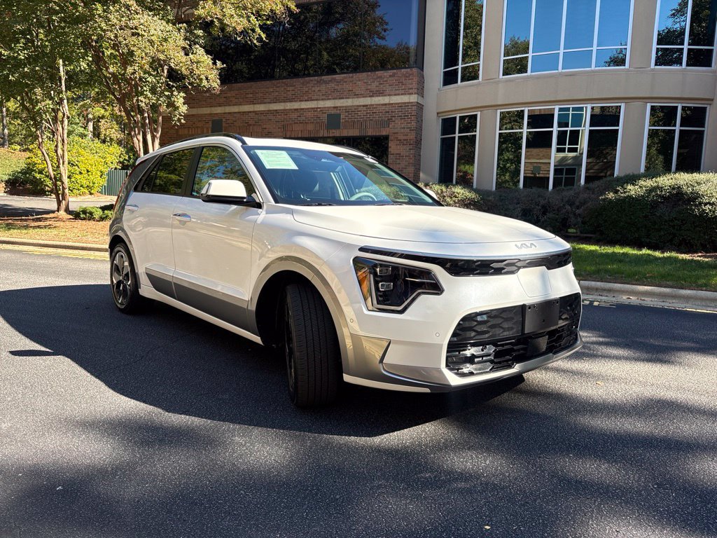 Used 2023 Kia Niro EV Wave SUV
