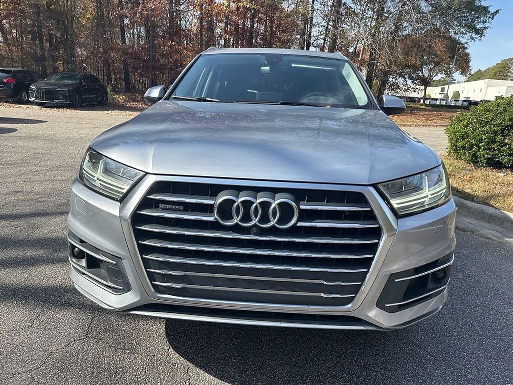 2019 Audi Q7 45 Premium Plus photo 2