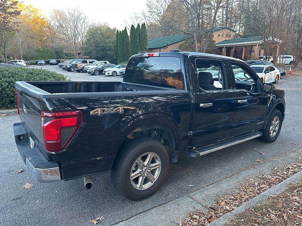 2024 Ford F-150 XLT photo 3