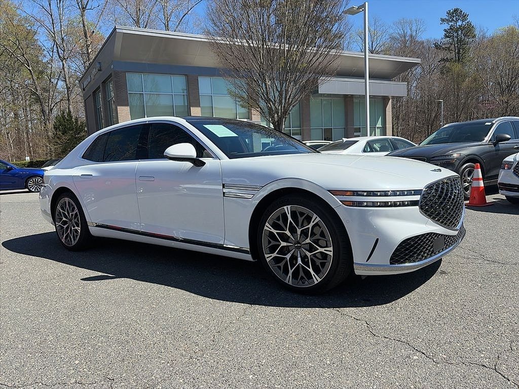 Used 2025 Genesis G90 3.5T e-SC Sedan