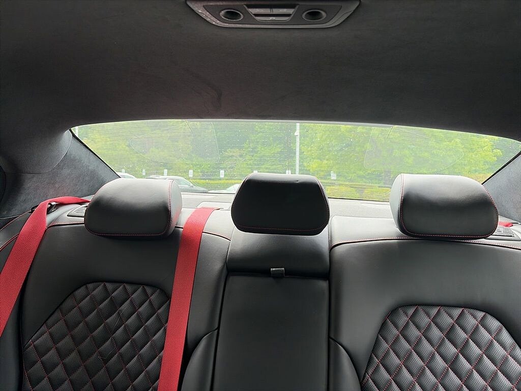 Used 2023 Genesis G70 3.3T Sedan