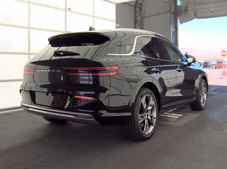 Used 2025 GENESIS GV70 Advanced with VIN 5NMMCET13SH005674 for sale in Cary, NC